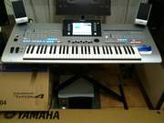  Yamaha Tyros 4 (61-Key Pro Arranger Workstation)