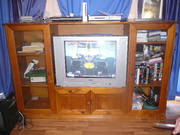 TV UNIT LARGE GOOD QUALITY PINE  $100 ono
