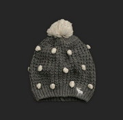 cheap Abercrombie Winter cap, Lacoste solid color polo shirt, nike shoes