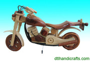 Wooden cyclos, bikes and motorbikes