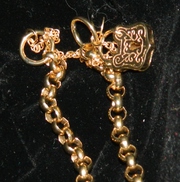 gold link bracelet