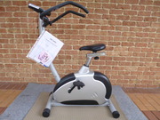 DM 2890  Magnetic Exercise bike