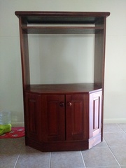 MAHOGANY TV CABINET WITH STORAGE