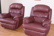 RECLINER CHAIRS