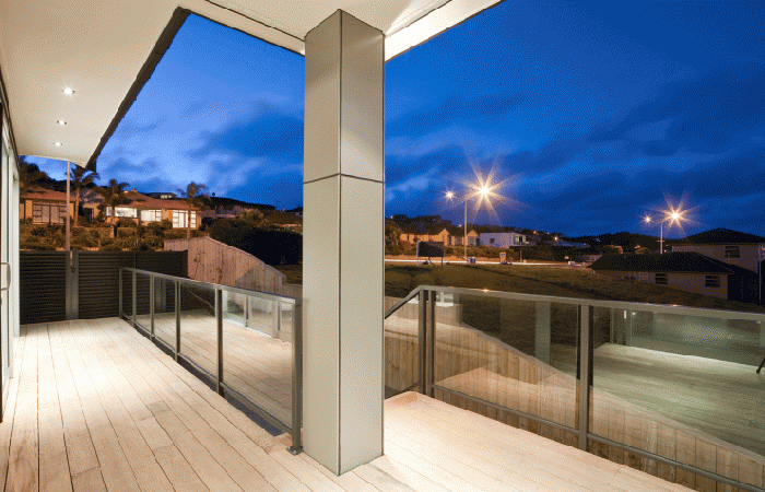 Pool fencing adelaide -  Adelaide Glaziers ;  Experts in Glass Repair &