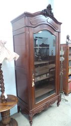 Melbourne's Iconic Antique Vintage furniture Stores