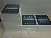 Apple iphone 4G 32gb smartphone unlocked black & white cost $350USD